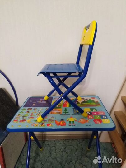 Столик со стульчиком