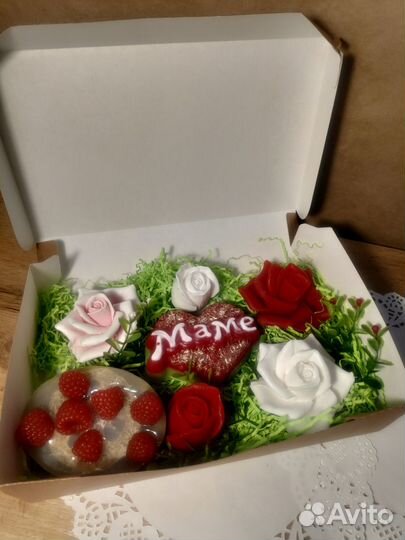 Мыло ручной работы в подарок на 8 марта