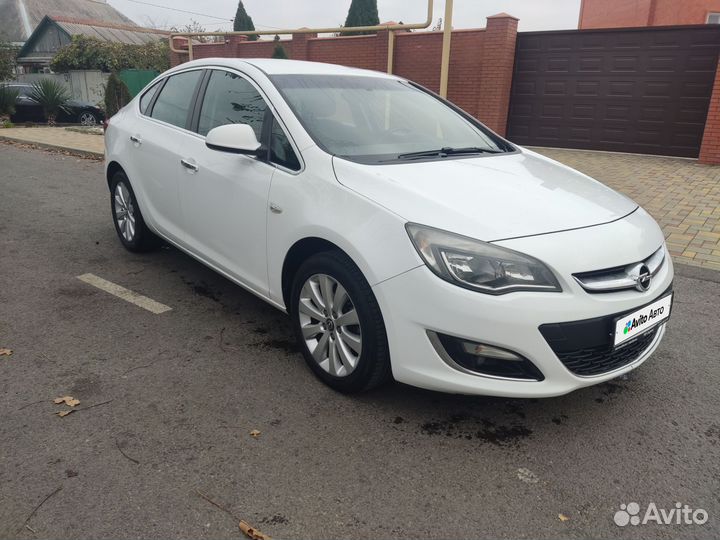 Opel Astra 1.6 AT, 2013, 220 000 км