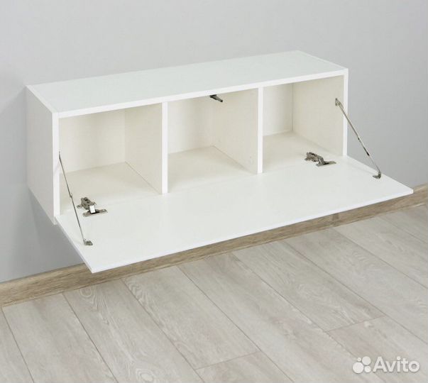 Полочки, стеллажи новые