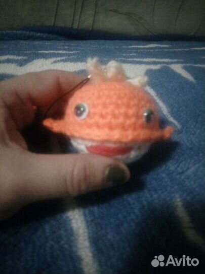 Вязанный дельфинчик