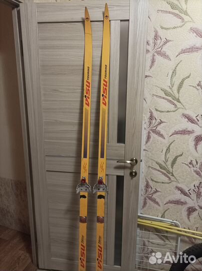 Лыжи беговые 200 см