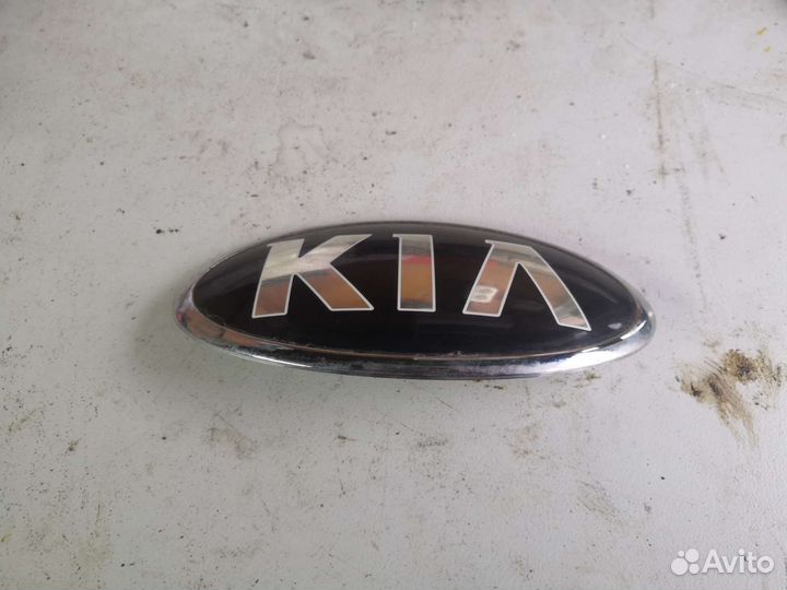 Эмблема kia rio 3