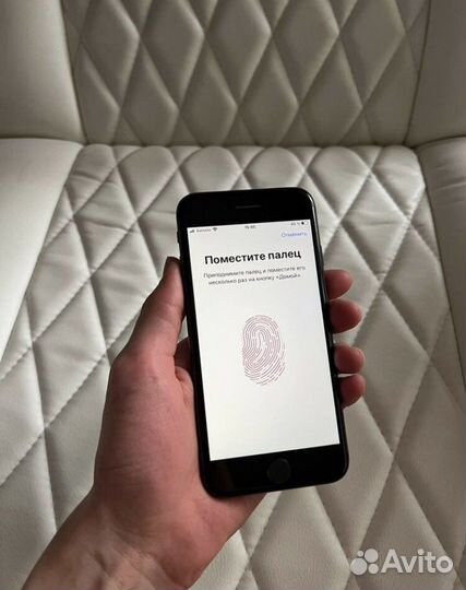 iPhone 8 / 64gb