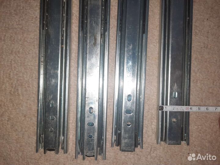 Полозья металлические мебельные шариковые 55 см