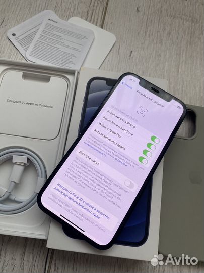 iPhone 12, 64 ГБ