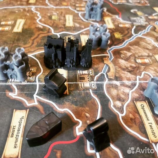 Игра престолов, миниатюры строений и трекеров