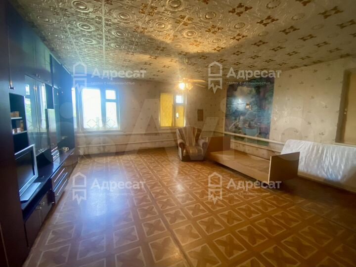 Дом 325,5 м² на участке 15,7 сот.