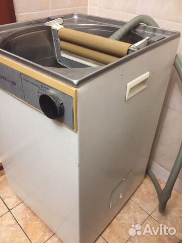 Стиральная машина Волга-15А с валиками