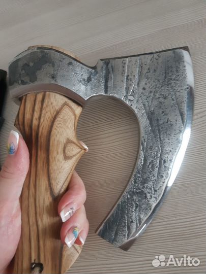 Топор новый