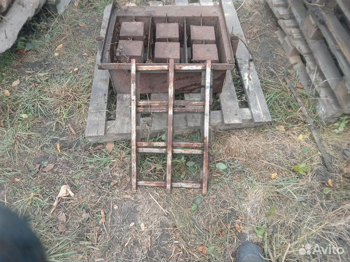 Продам самодельную форму для изготовления блоков
