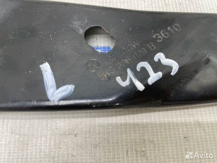 Кронштейн фары передний левый Volkswagen Golf Vi