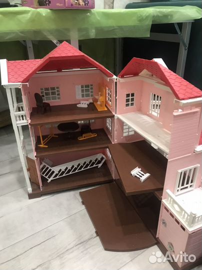 Кукольный домик