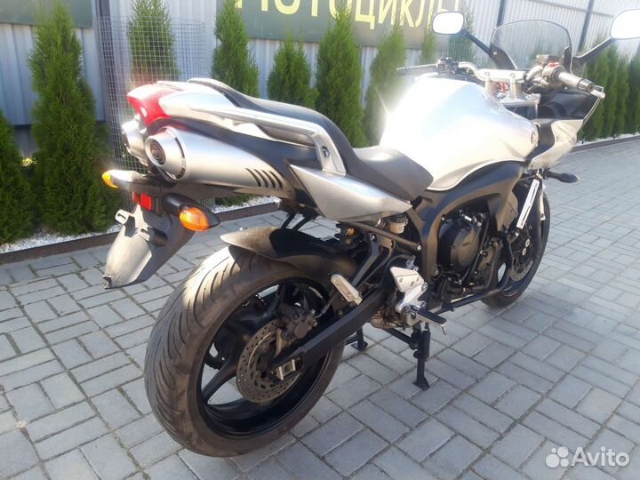 Yamaha FZ6S2