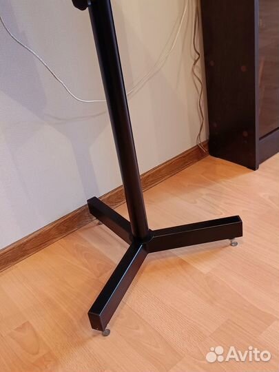 Стойки для полочной акустики Athletic BOX-100