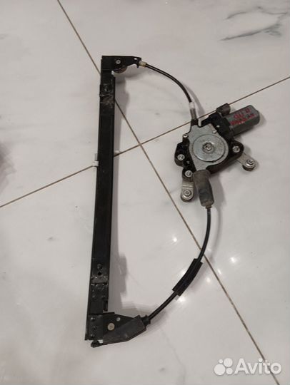 Стеклоподъёмник передний правый Fiat Albea