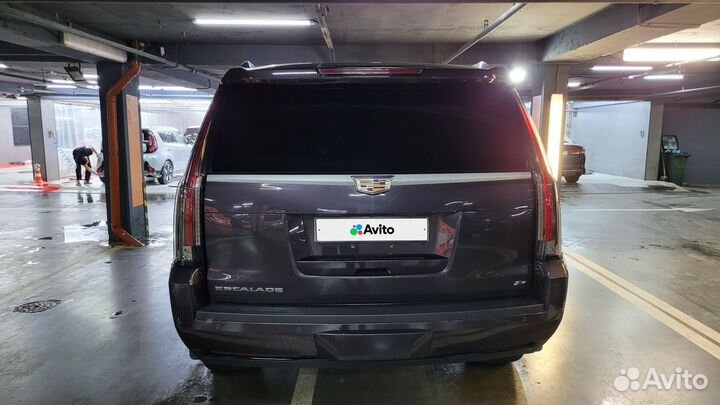 Cadillac Escalade, 2015