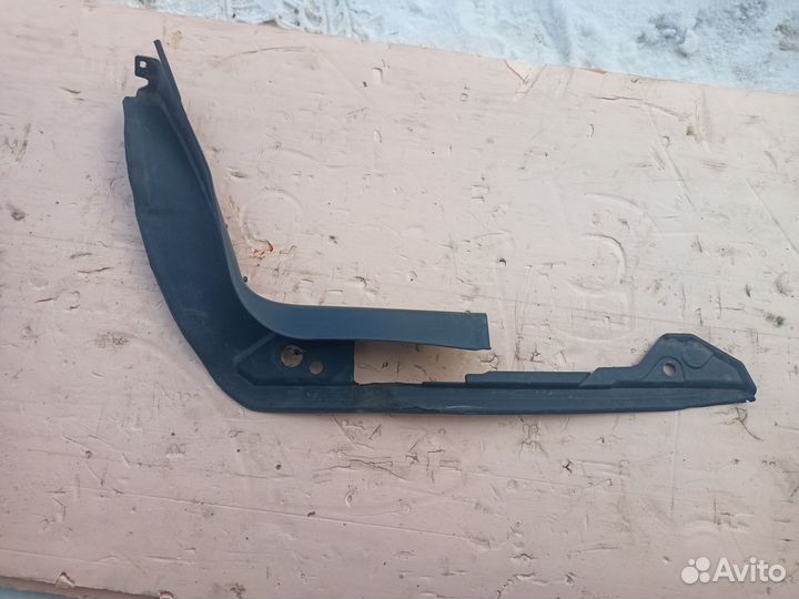 Водосток задний правый Audi A8 D3