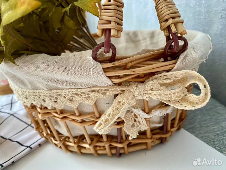 Корзина плетеная для хранения декора на Пасху