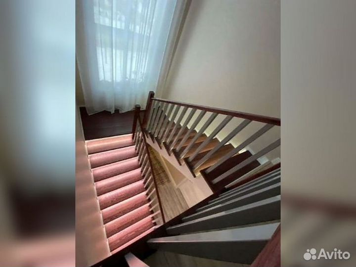 Ступени для лестниц и другие комплектующие К