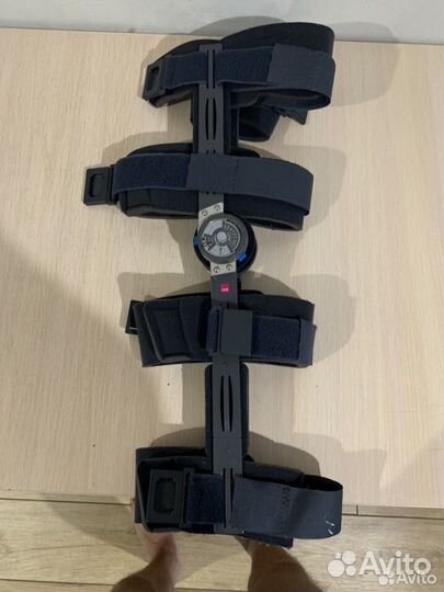 Ортез на коленный сустав medi ROM cool