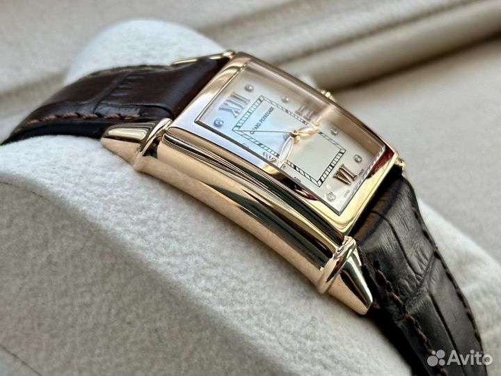 Girard Perregaux Souveraine Rose Gold