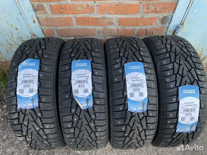 Nokian Tyres Nordman 7 205/65 R16