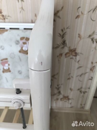 Детская кроватка с матрасом, бортиками и постельны