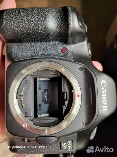 Зеркальный фотоаппарат canon 5D classic