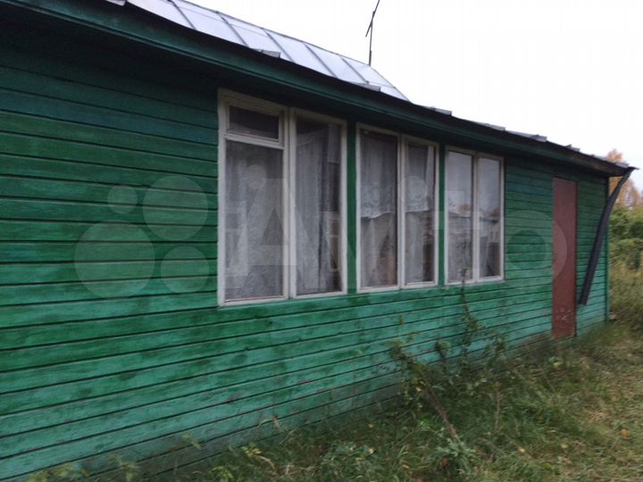 Дом 32 м² на участке 9 сот.