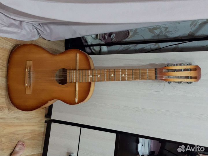 Продам гитару 7ми струнная