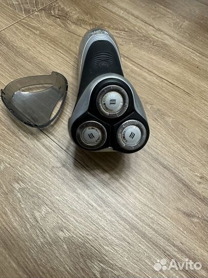 Электробритва Philips AquaTouch