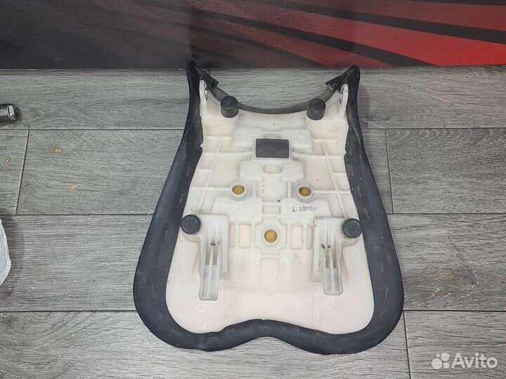 Сиденье водителя gsx-r600 k6 k7