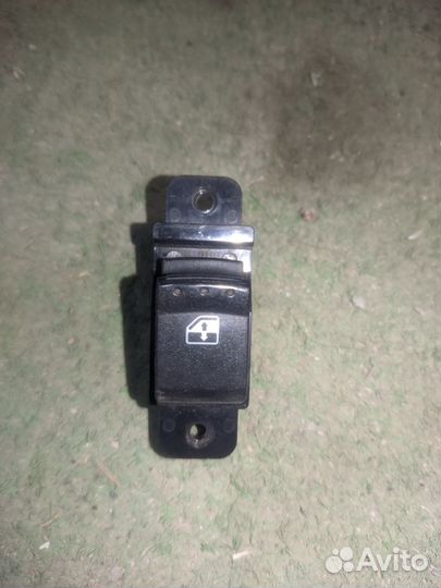 Кнопка стеклоподъемника SsangYong Kyron