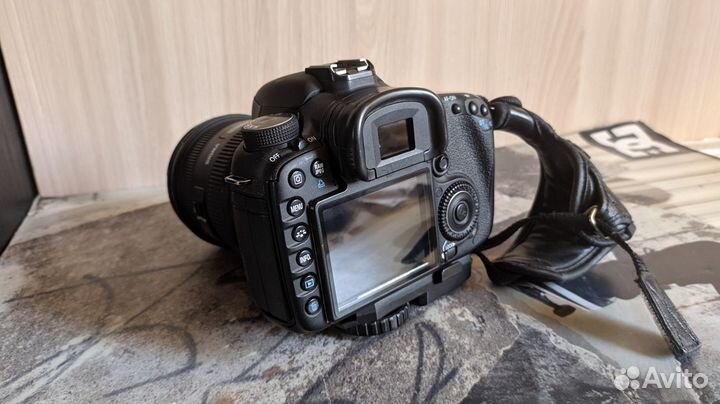 Тушка Canon 7D