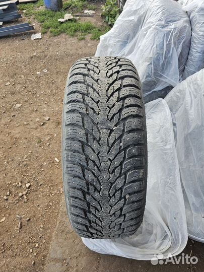 Nokian Tyres Hakkapeliitta 9 SUV 235/55 R19