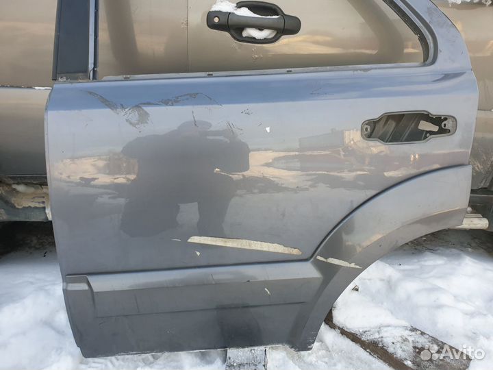Дверь задняя левая Kia Sorento 1 Соренто
