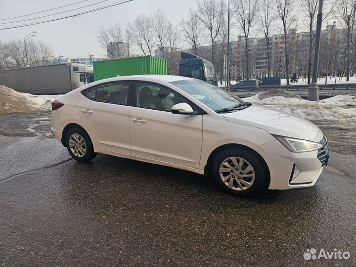 Hyundai Elantra 1.6 AT, 2019, 250 000 км