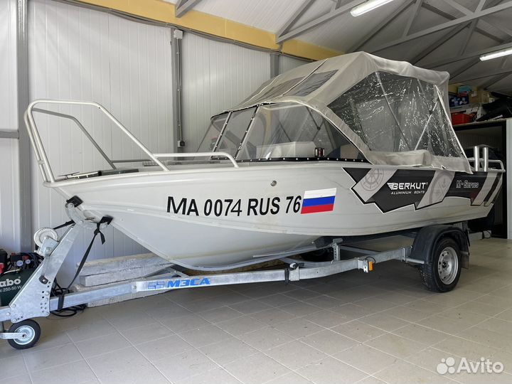 Катер Беркут M-Jacket