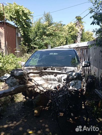 Toyota RAV4 2.0 AT, 2001, битый, 130 000 км