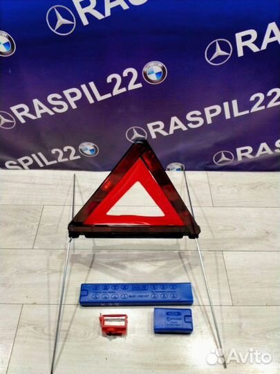 Аварийный знак Bmw X3 E83 M54B25 01/2006