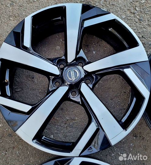 R19 оригинал nissan