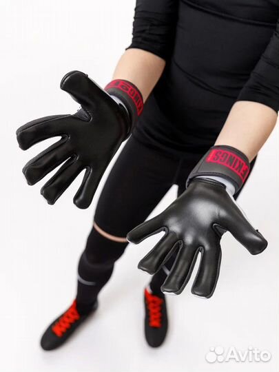 Детские футбольные перчатки