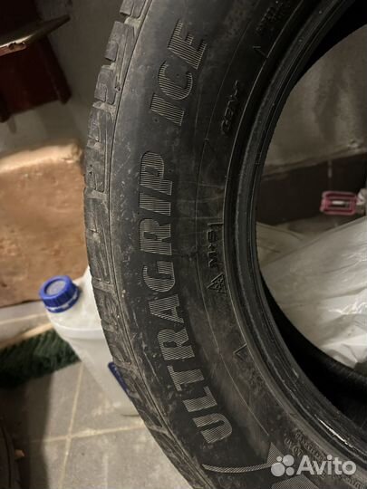 Goodyear UltraGrip Ice 235/65 R18