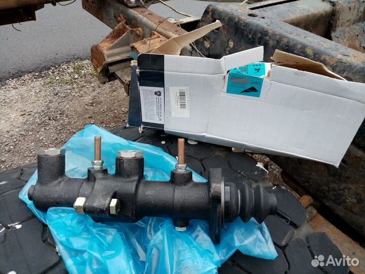 Главный тормозной цилиндр газ 53