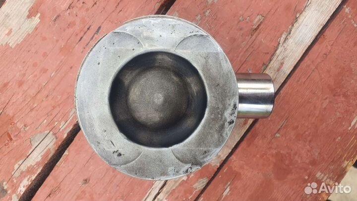 Поршни для двс M9R