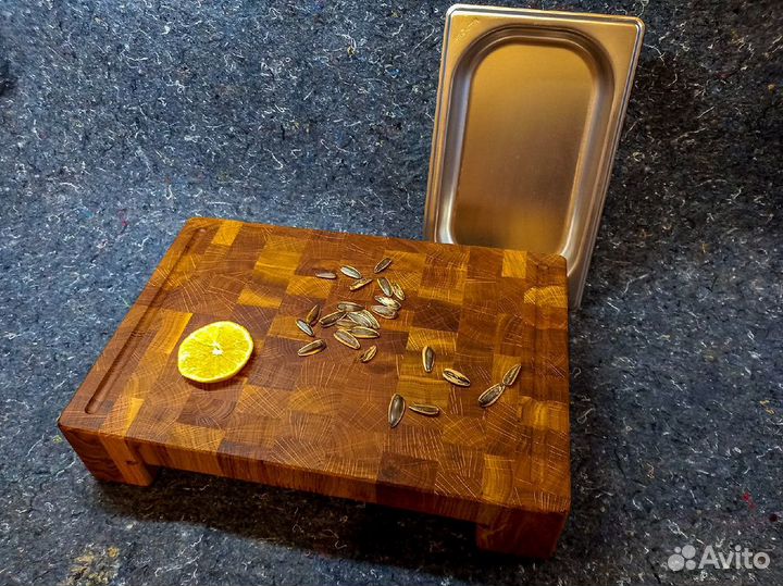 Торцевая разделочная доска с гастроемкостью