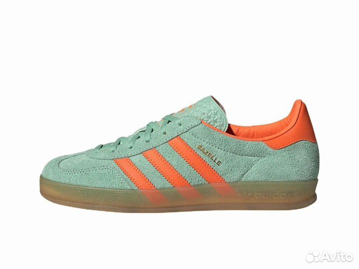 Женские Adidas Gazelle HQ8714