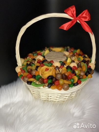 Букеты из сухофруктов и орехов