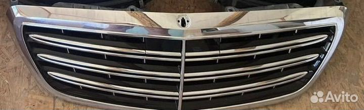 Решетка радиатора Mercedes Benz Maybach W222